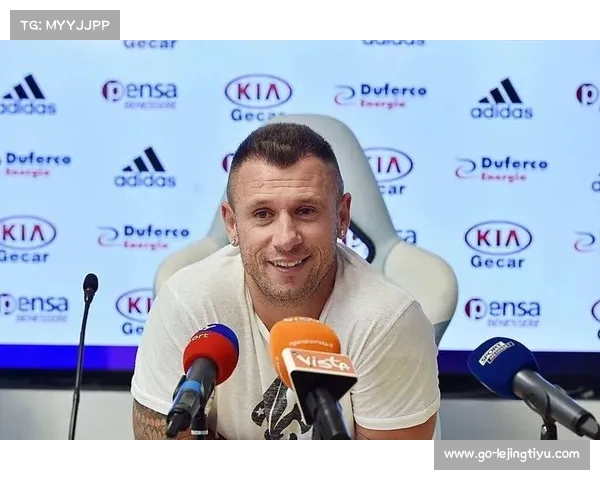 意大利足球甲级联赛萨索洛主场大败国际米兰